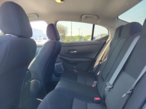 Certified 2022 Nissan Sentra SV w/ Trunk Package image 11