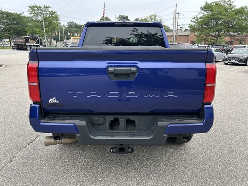 Used 2024 Toyota Tacoma TRD Off-Road AWD/4WD image 6