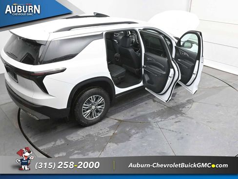 New 2026 Chevrolet Traverse LT image 37