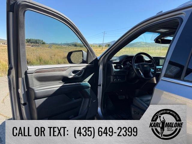 Used 2022 Chevrolet Tahoe LT w/ Luxury Package AWD/4WD image 12