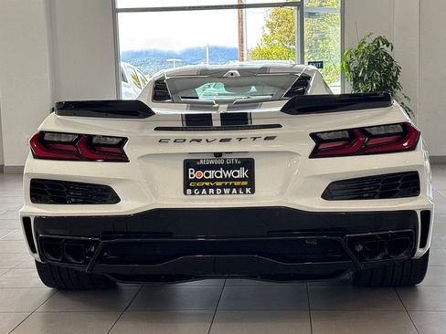 New 2025 Chevrolet Corvette E-Ray image 5