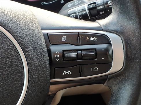 Used 2023 Kia Sportage EX image 13