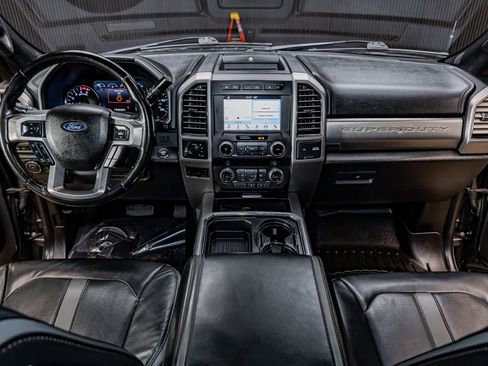 Used 2019 Ford F250 Platinum w/ Platinum Ultimate Package image 16