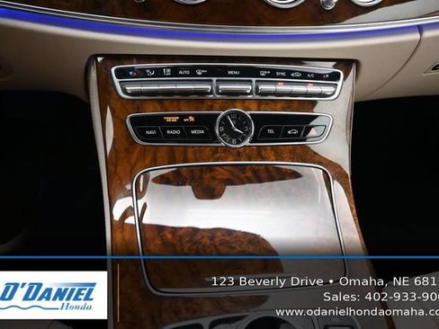 Used 2019 Mercedes-Benz E 300 4MATIC image 29