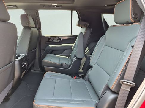 New 2026 GMC Yukon AT4 w/ AT4 Premium Package AWD/4WD image 32