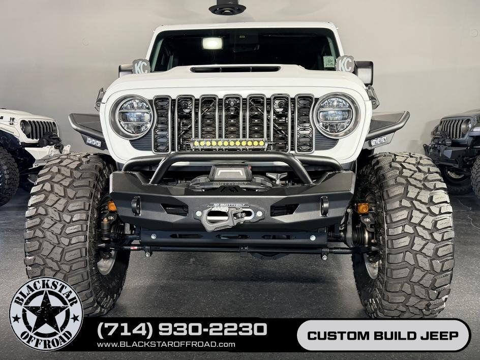 Used 2022 Jeep Wrangler Unlimited Rubicon w/ Trailer Tow Package AWD/4WD image 3