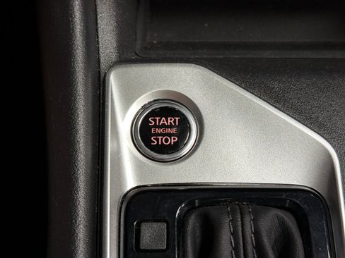 Used 2025 Nissan Altima 2.5 SV FWD image 30