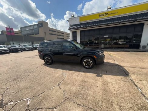 Used 2026 Hyundai Santa Fe SEL FWD image 2