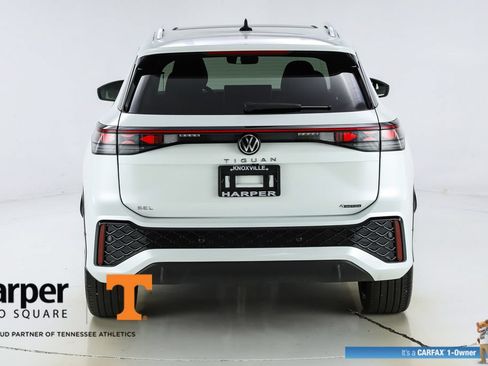 Used 2025 Volkswagen Tiguan SEL R-Line AWD/4WD image 47