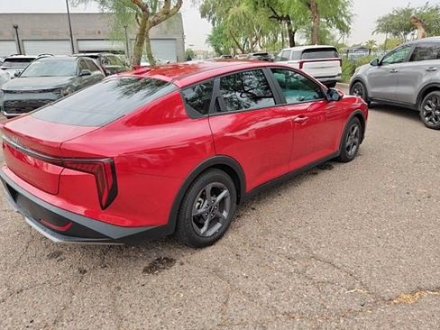 Used 2025 Kia K4 FWD image 17
