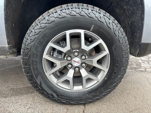 Used 2021 GMC Canyon AT4 w/ Driver Alert Package AWD/4WD image 30