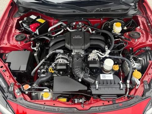 Used 2023 Toyota GR86 Premium w/ ALL Weather Mat Package (TMS) RWD image 37