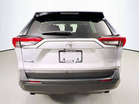 Used 2025 Toyota RAV4 XLE image 6