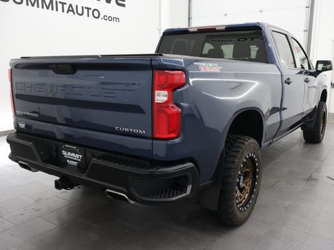 Used 2019 Chevrolet Silverado 1500 Custom Trail Boss w/ Custom Convenience Package AWD/4WD image 4