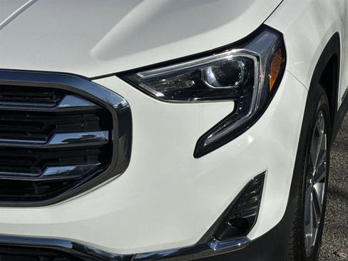 Used 2021 GMC Terrain SLT w/ Infotainment Package II image 9