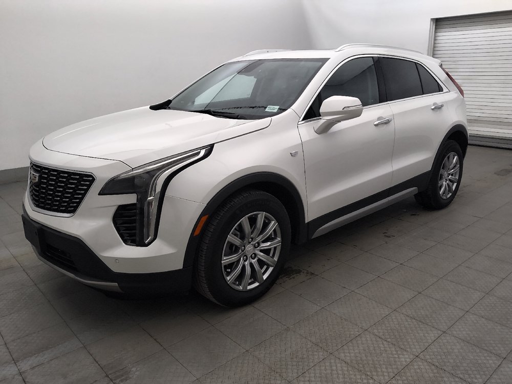 Used 2023 Cadillac XT4 Premium Luxury w/ Driver Assist Package FWD image 2