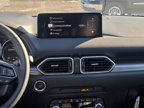 New 2025 MAZDA CX-5 AWD 2.5 S w/ Preferred Package image 3