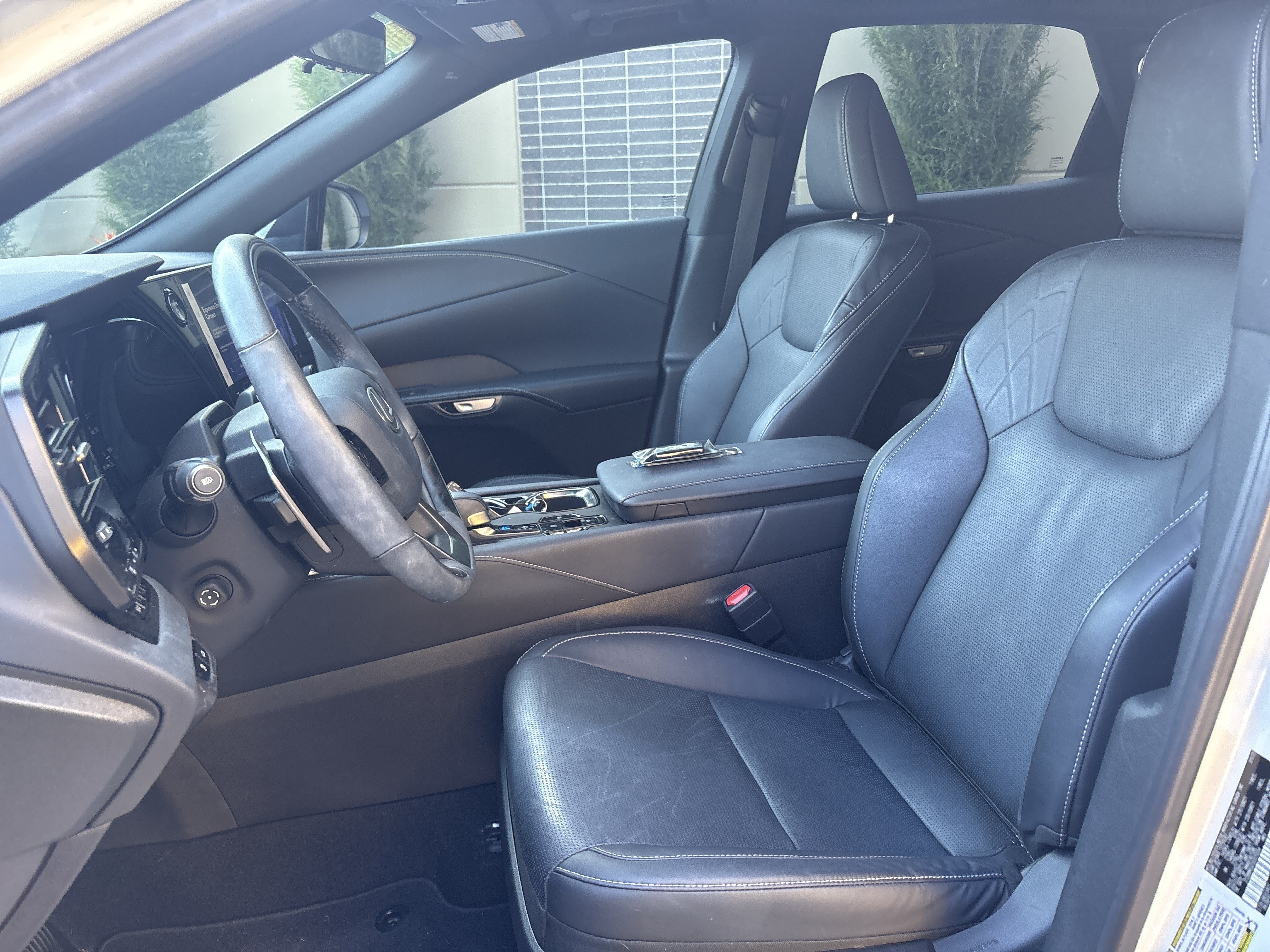 Used 2025 Lexus RX 350 w/ Convenience Package AWD/4WD image 16