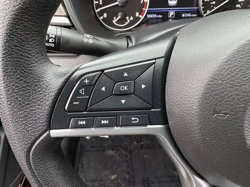 Used 2023 Nissan Altima 2.5 SV image 22