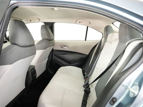 Used 2020 Toyota Corolla LE image 33