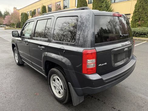 Used 2016 Jeep Patriot Sport image 8