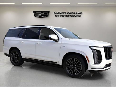 Certified 2025 Cadillac Escalade Sport Platinum AWD/4WD image 7