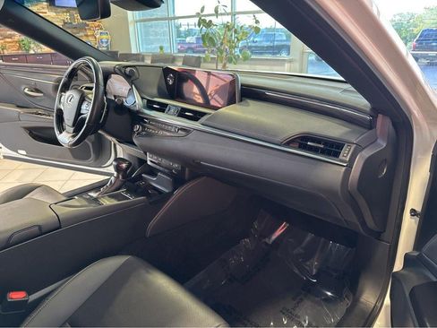 Used 2021 Lexus ES 250 w/ Premium Package AWD/4WD image 30