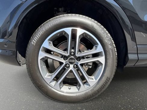 Certified 2025 Audi Q5 Premium w/ Convenience Package AWD/4WD image 8