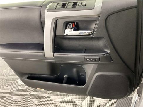 Used 2022 Toyota 4Runner Limited image 23