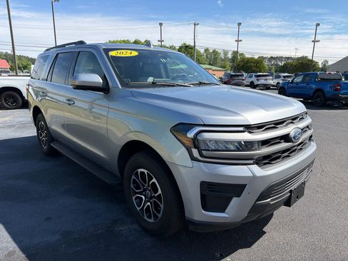 Used 2024 Ford Expedition XLT AWD/4WD image 1