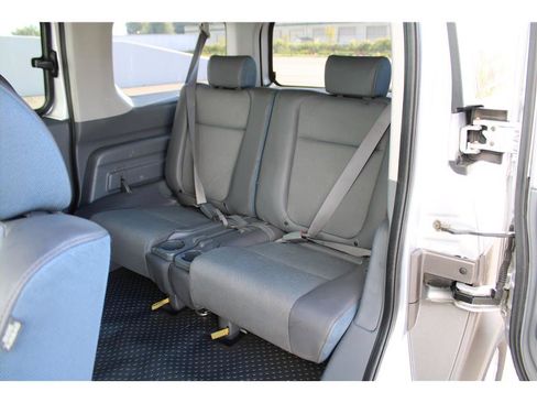 Used 2004 Honda Element EX image 11