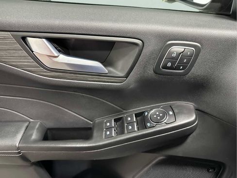 Used 2023 Ford Escape SE w/ PHEV Premium Package image 10