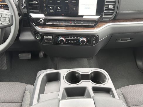 Used 2026 GMC Sierra 1500 Elevation w/ Elevation Select Package AWD/4WD image 15