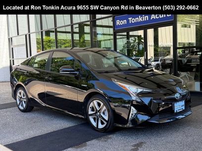 Used 2017 Toyota Prius Three Touring w/ Carpet Mat Package