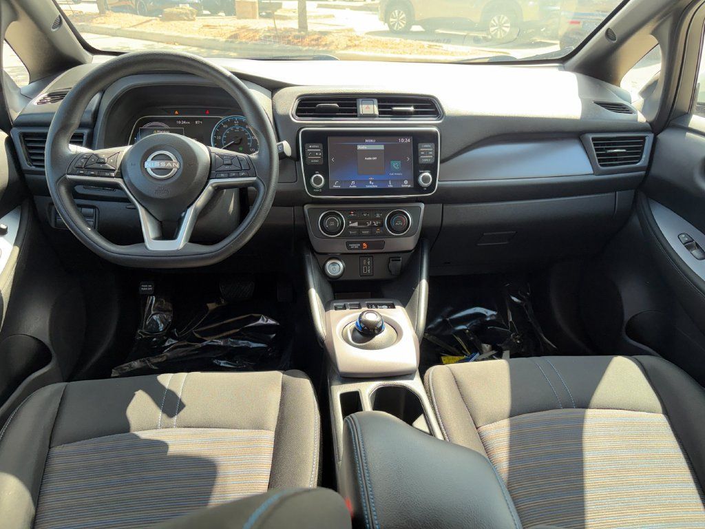 Used 2025 Nissan Leaf S FWD image 21