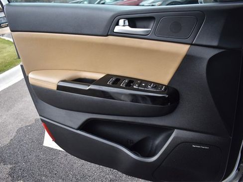 Used 2020 Kia Sportage SX image 38