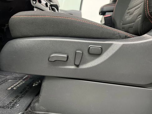 Used 2026 Nissan Frontier PRO-4X w/ Pro-4x Convenience Package AWD/4WD image 10