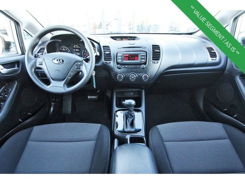 Used 2017 Kia Forte LX image 12