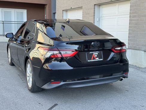 Used 2021 Toyota Camry LE w/ Carpet Mat Package (TMS) image 3