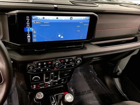 Used 2024 Jeep Wrangler Unlimited Rubicon w/ Dual Top Group AWD/4WD image 29