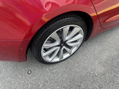 Used 2019 Tesla Model 3 Long Range image 24