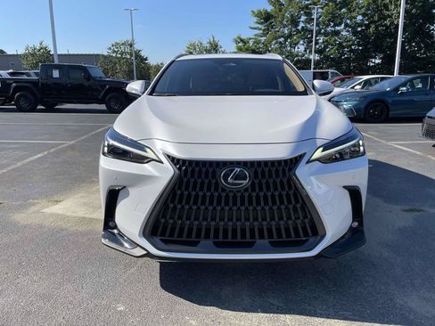 Used 2025 Lexus NX 250 FWD w/ Towing Package (2000 Lbs) image 3