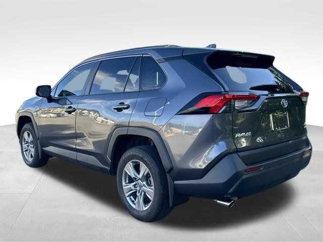 Used 2024 Toyota RAV4 XLE w/ Convenience Package AWD/4WD image 3