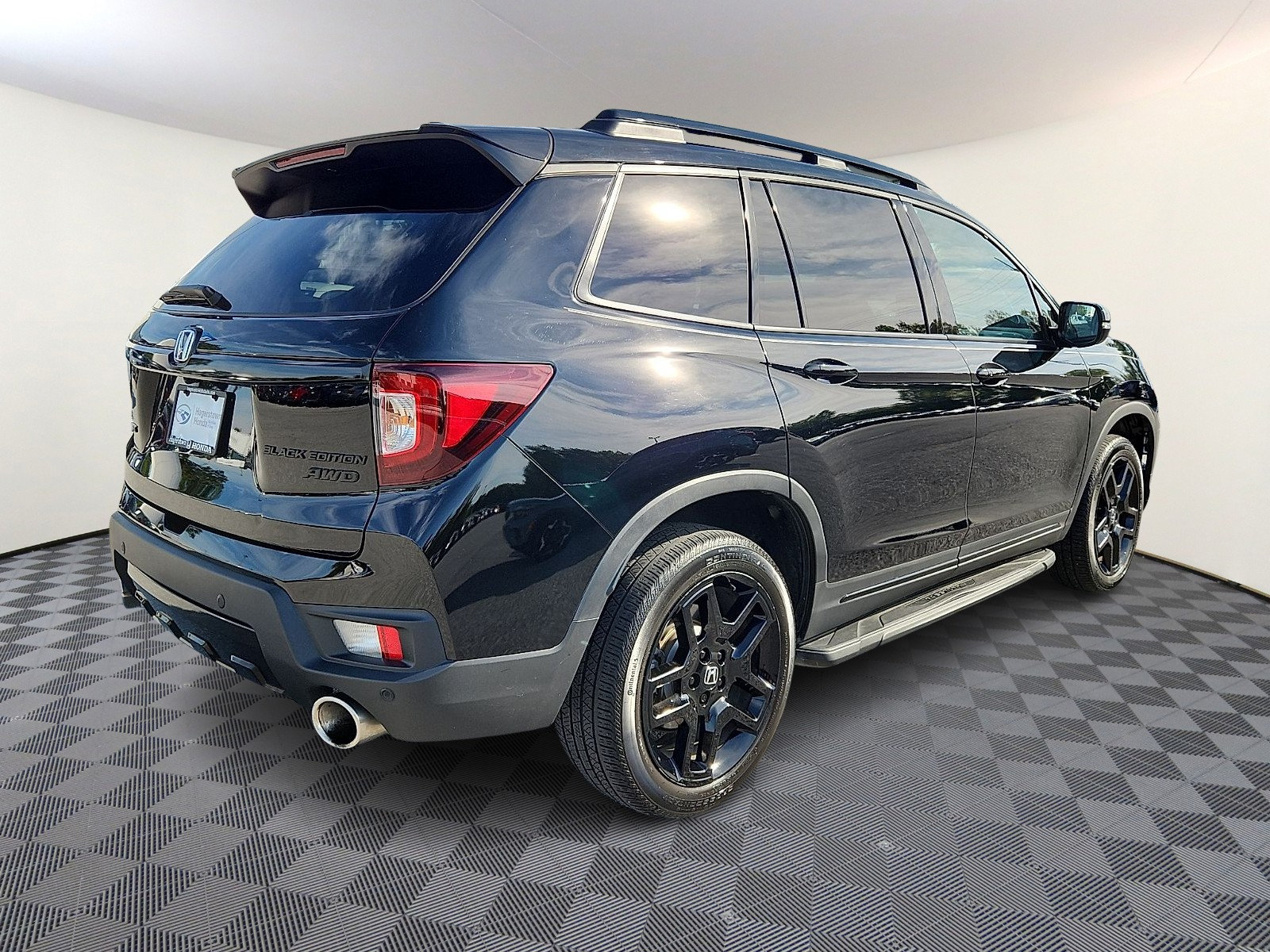 Used 2024 Honda Passport Black Edition image 6