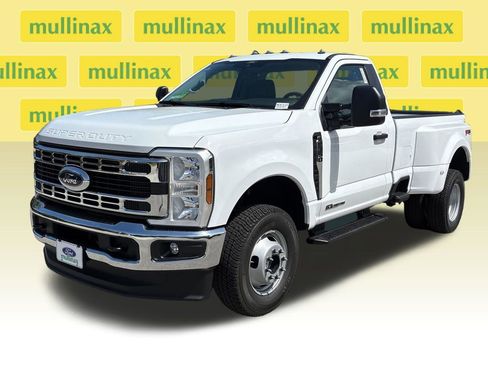 New 2026 Ford F350 XLT w/ FX4 Off-Road Package AWD/4WD image 15