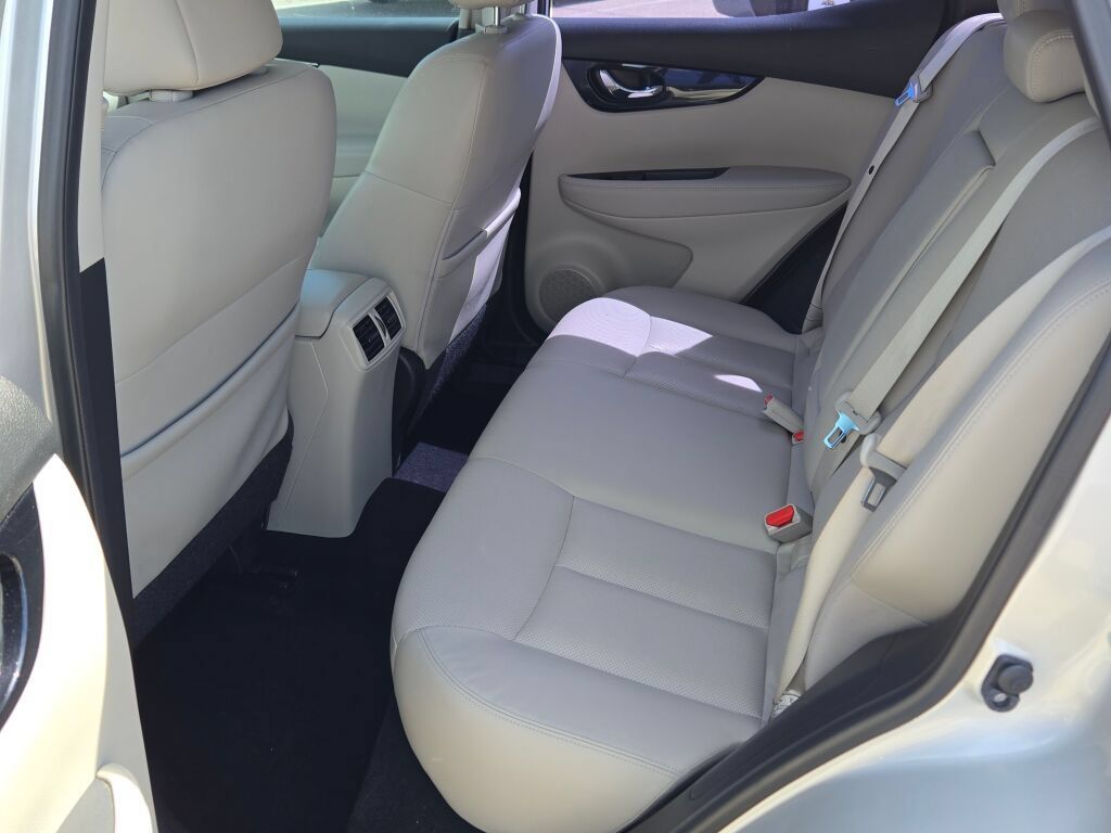 Used 2018 Nissan Rogue Sport SL w/ SL Premium Package AWD/4WD image 14