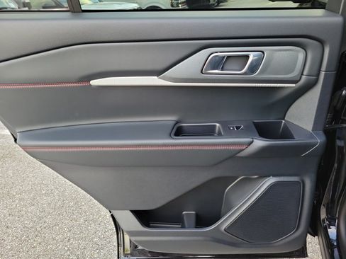 New 2026 Ford Explorer ST-Line w/ ST-Line Street Pack RWD image 16