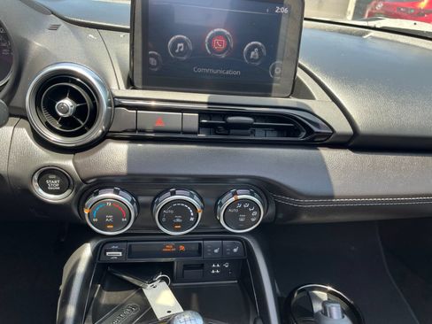 Certified 2021 MAZDA MX-5 Miata RF Grand Touring RWD image 21