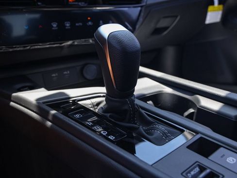 New 2026 Nissan Sentra SV w/ Floor Mat Package FWD image 30