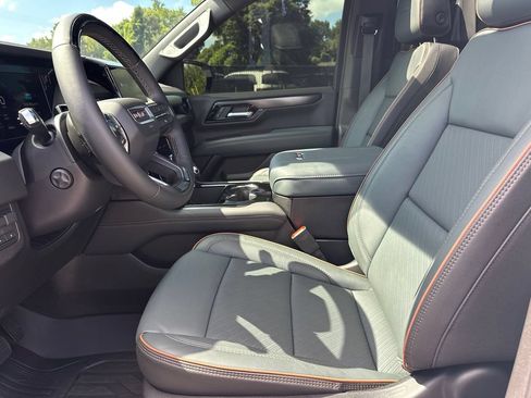 Used 2026 GMC Yukon AT4 w/ AT4 Premium Plus Package AWD/4WD image 10